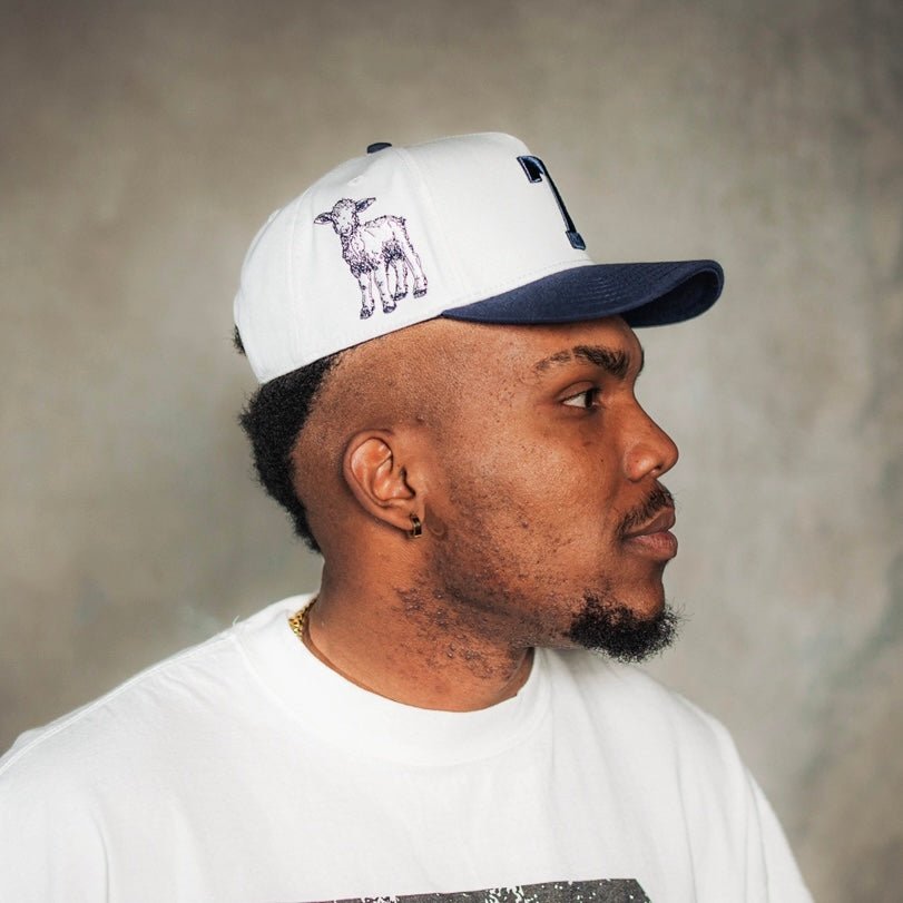 [PRE - ORDER - SHIPS DECEMBER 10TH] ‘7’ Premium Wool Blend SnapBack - White/Navy - Malta Apparel